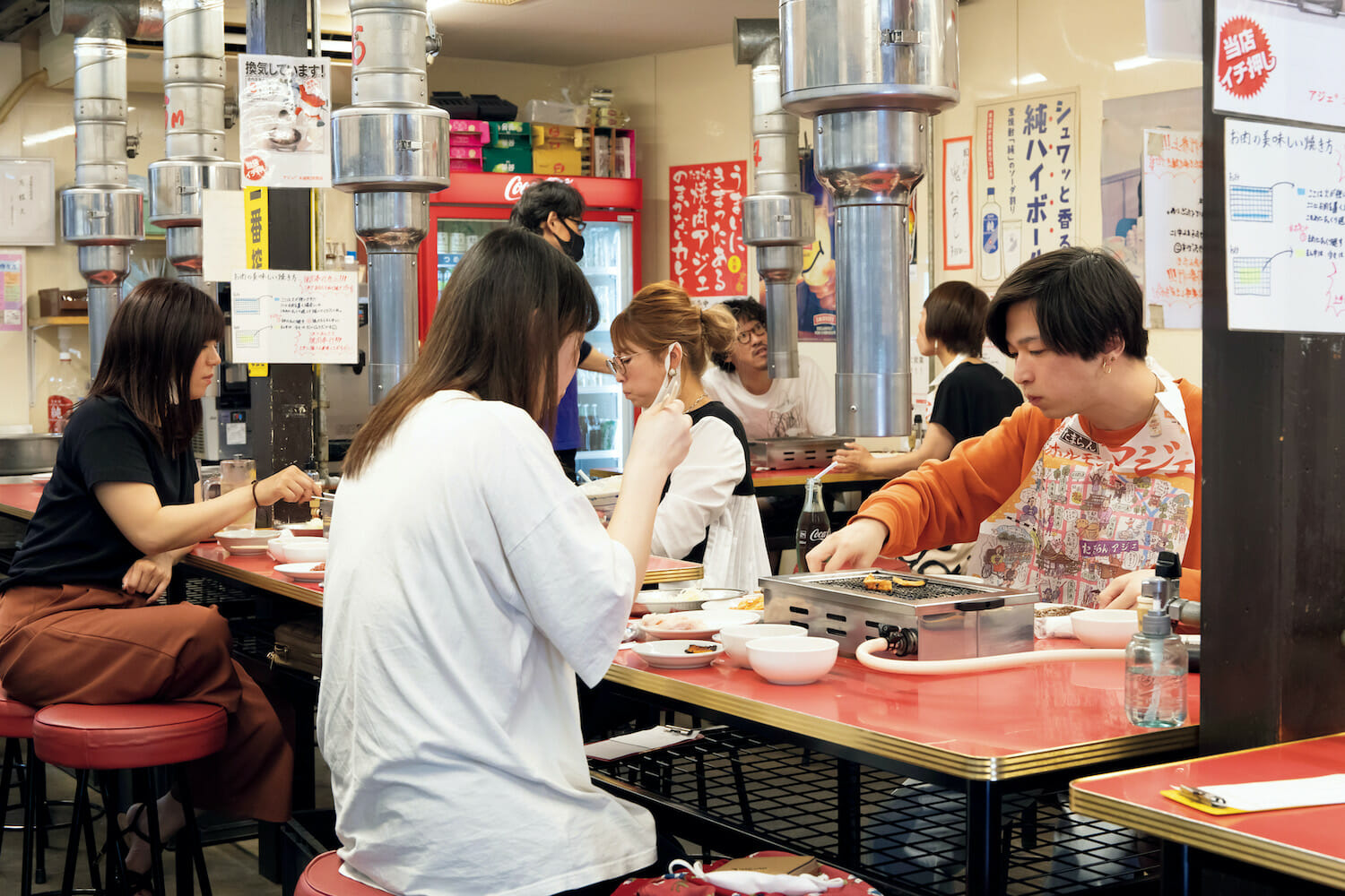 アジェ　木屋町団栗店　店内