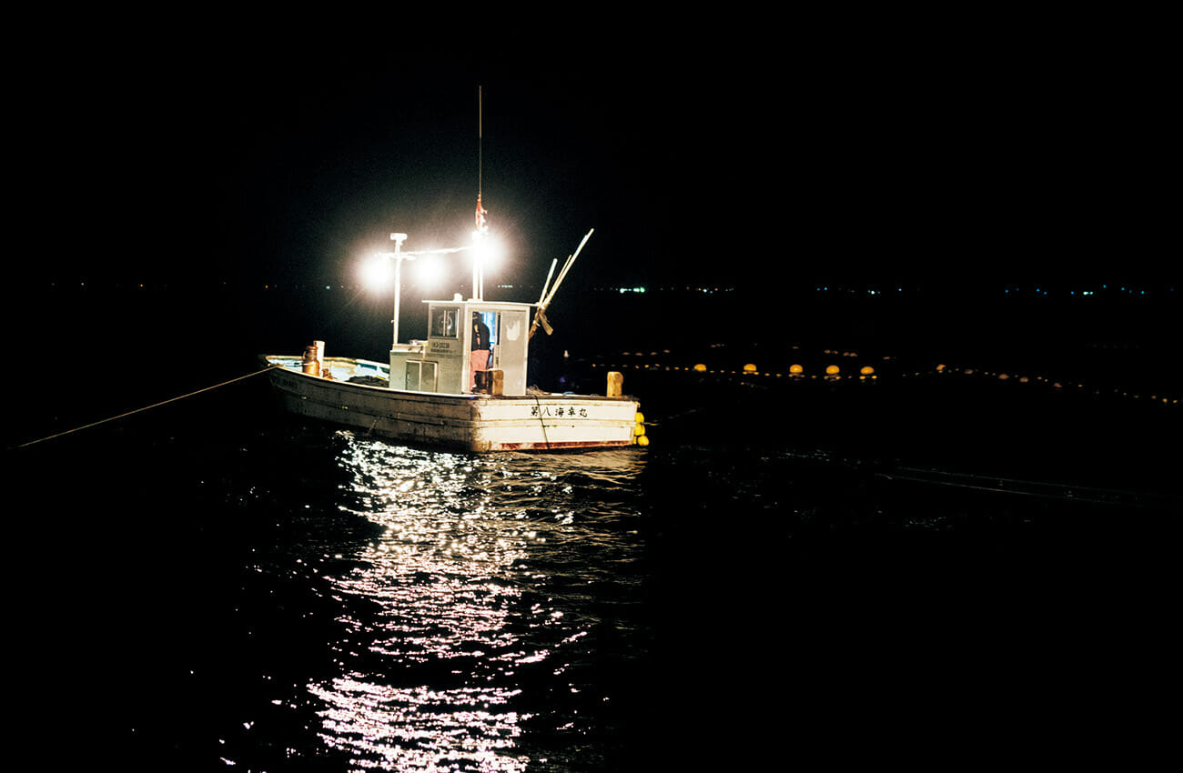 朝3時に鹿渡島漁港を出航