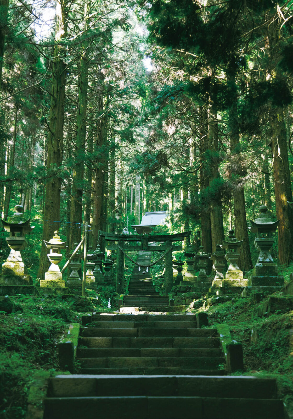 阿蘇随一のパワースポット、上色見熊野座神社