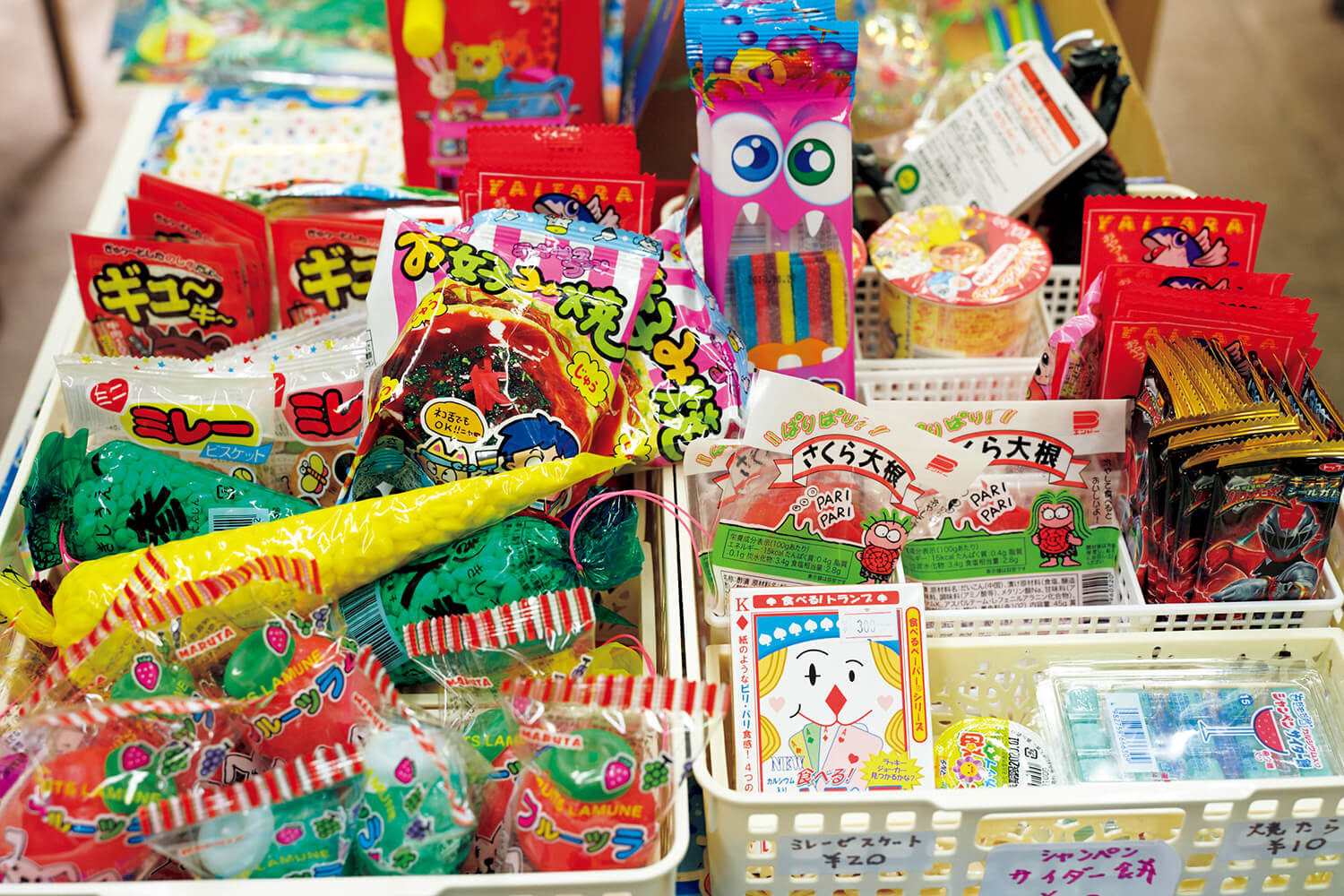 東京 ネオ書房 駄菓子コーナー