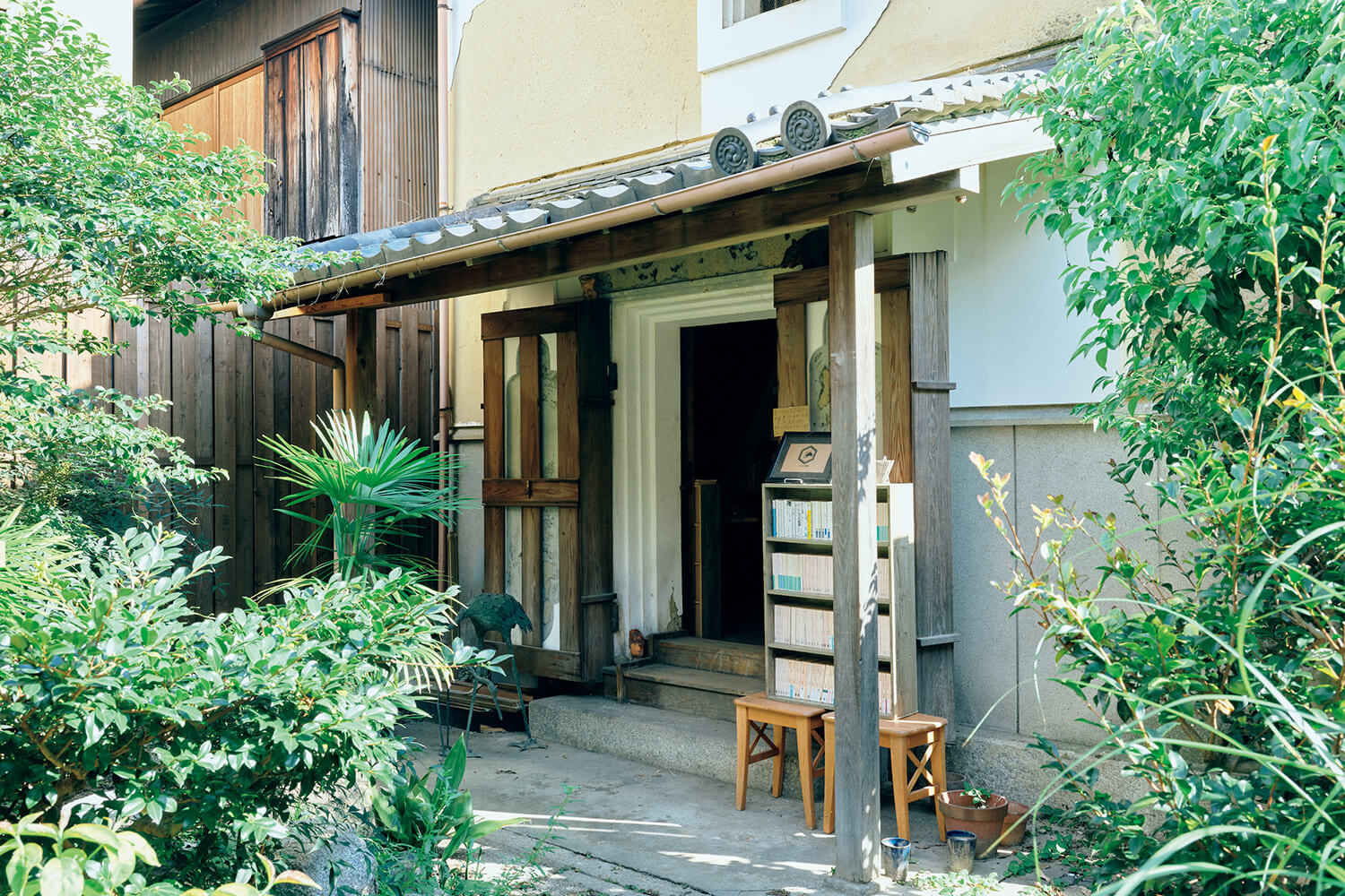 京都 つるかめ書房 入口