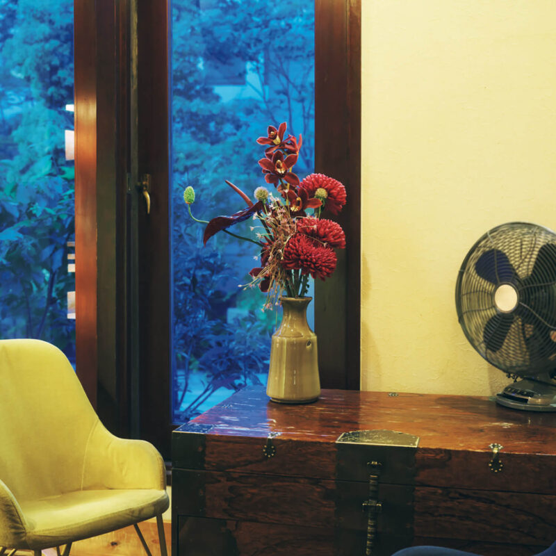 アミュレット・ディー御用達の花屋。