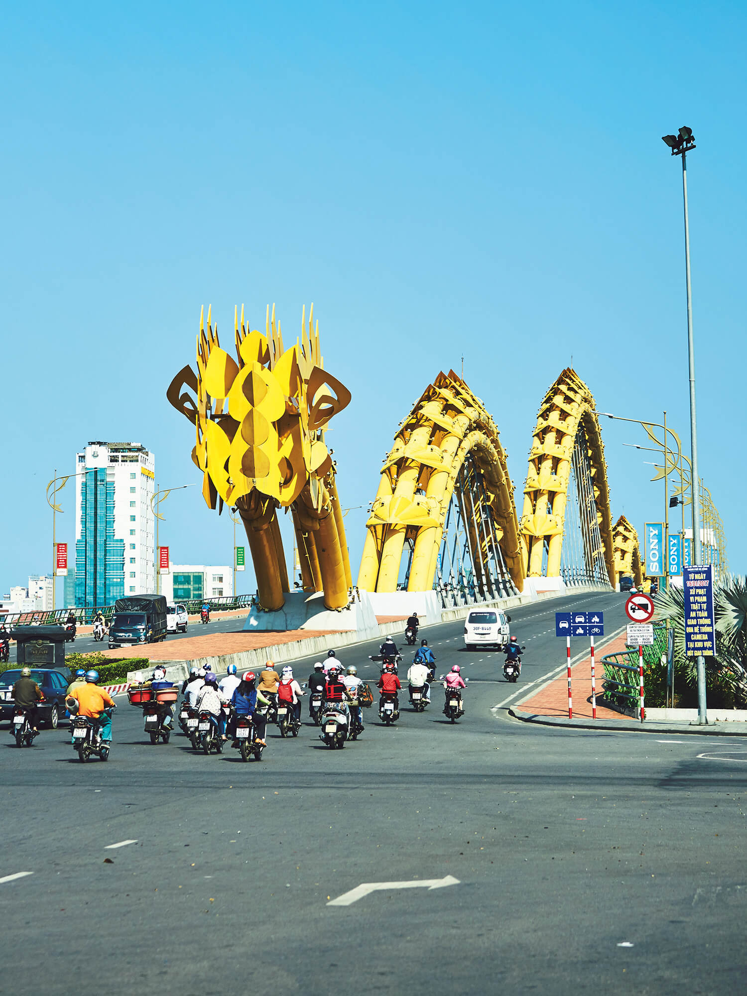 ベトナム ダナン ロン橋