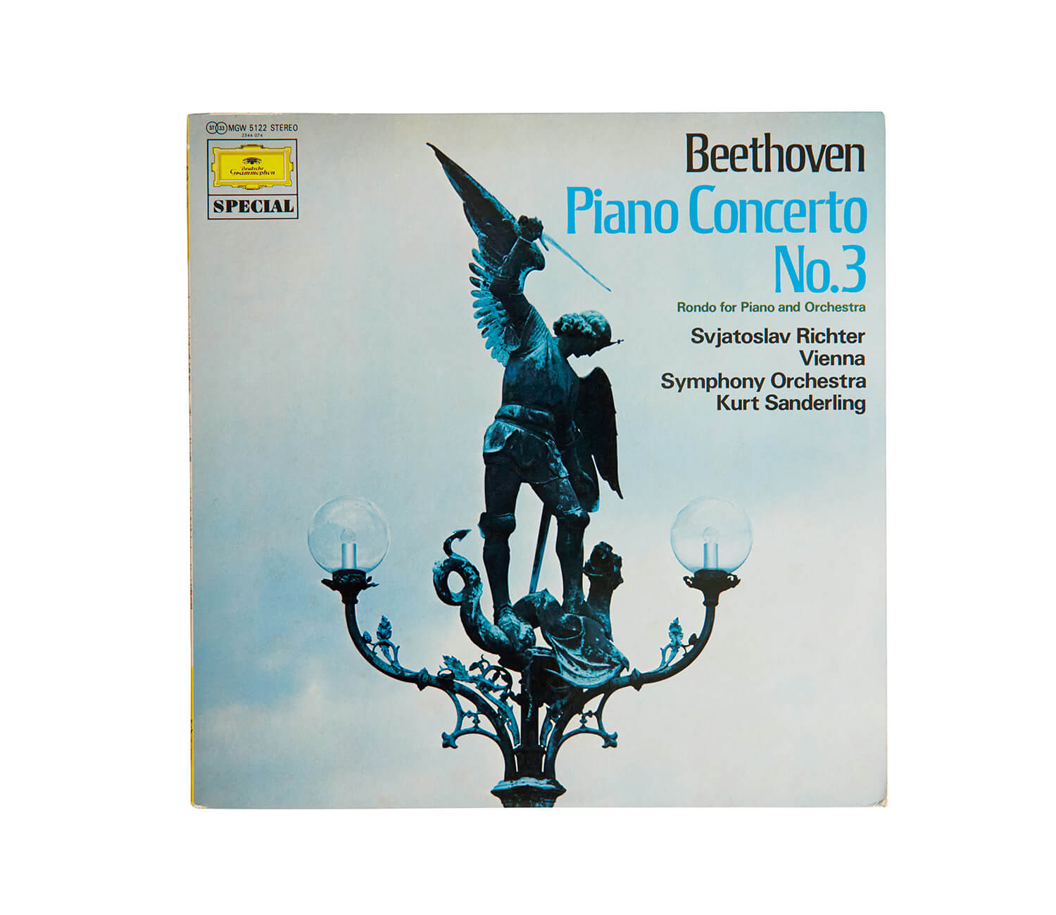 スヴャトスラフ・リヒテルが演奏した、ベートーヴェン「ピアノ協奏曲第3番 ハ短調」レコードジャケット