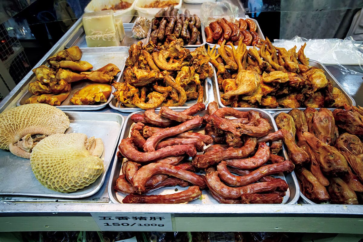 大阪〈中国・ハルビン朝市〉自家製の豚の腸詰め