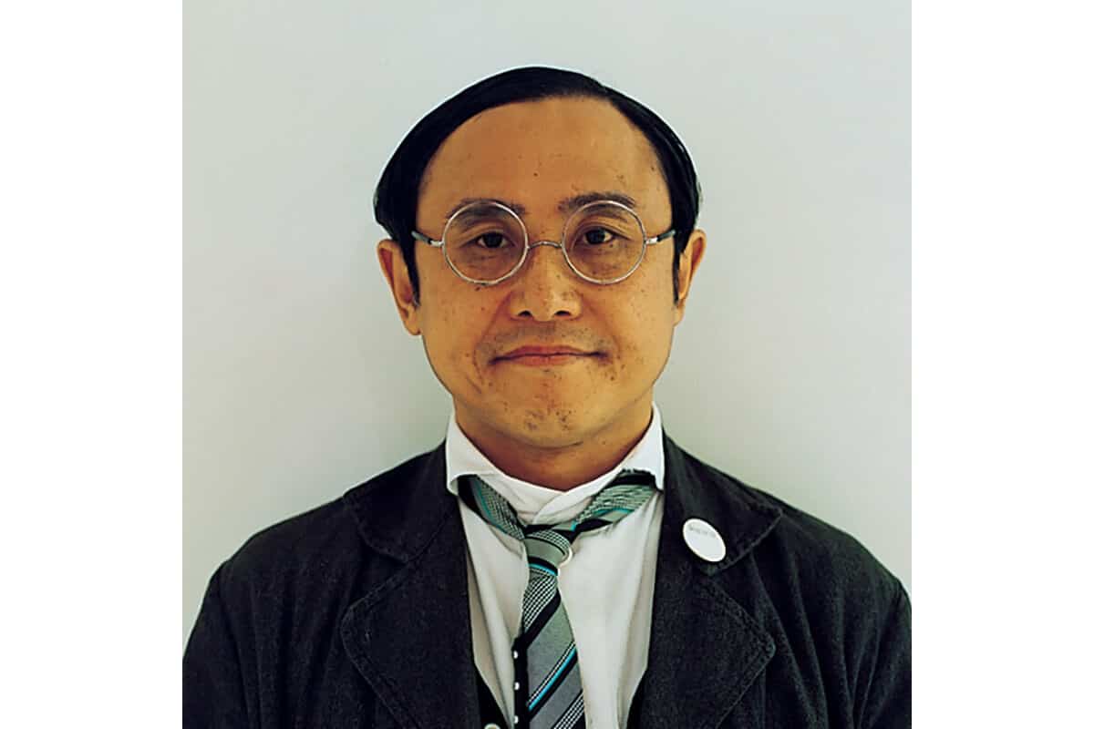 スマイルズ代表取締役社長・遠山正道／イギリス人の探偵をイメージして作った丸眼鏡