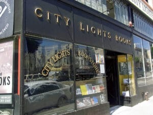アメリカ〈CITY LIGHTS BOOKSTORE&PUBLISHERS〉外観