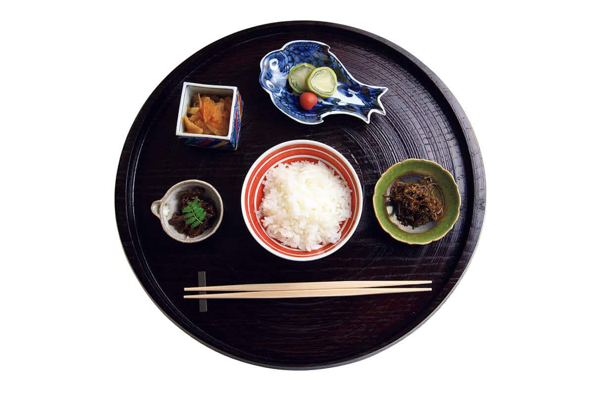 京都〈日本料理 研けんや野〉青森産まっしぐら、大根ビール漬け白菜巻き、子持ち昆布佃煮