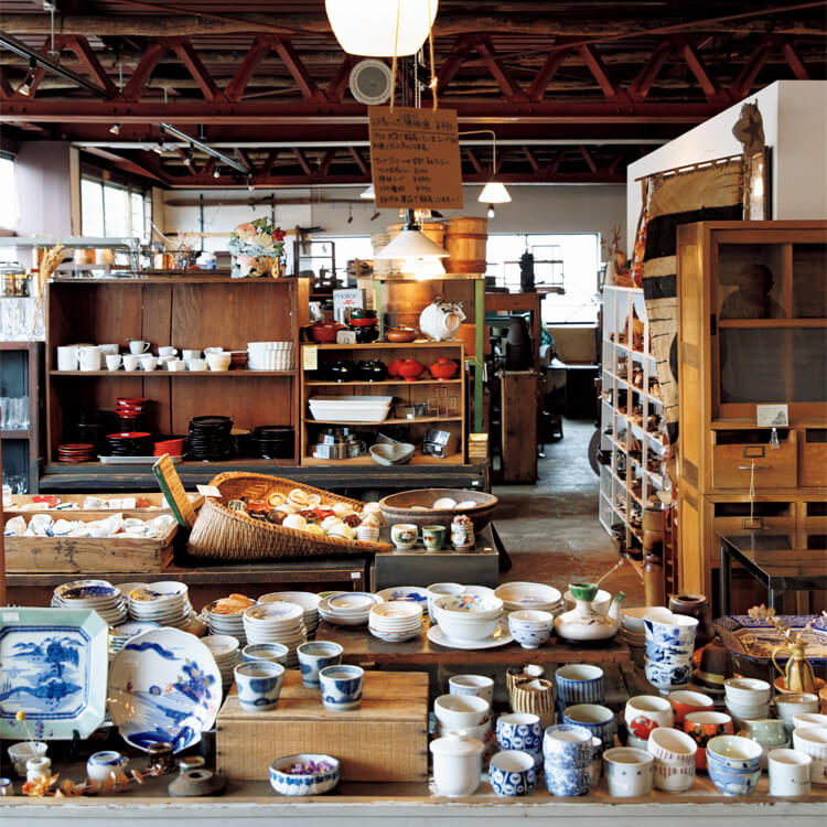 諏訪市〈ReBuilding Center JAPAN〉店内