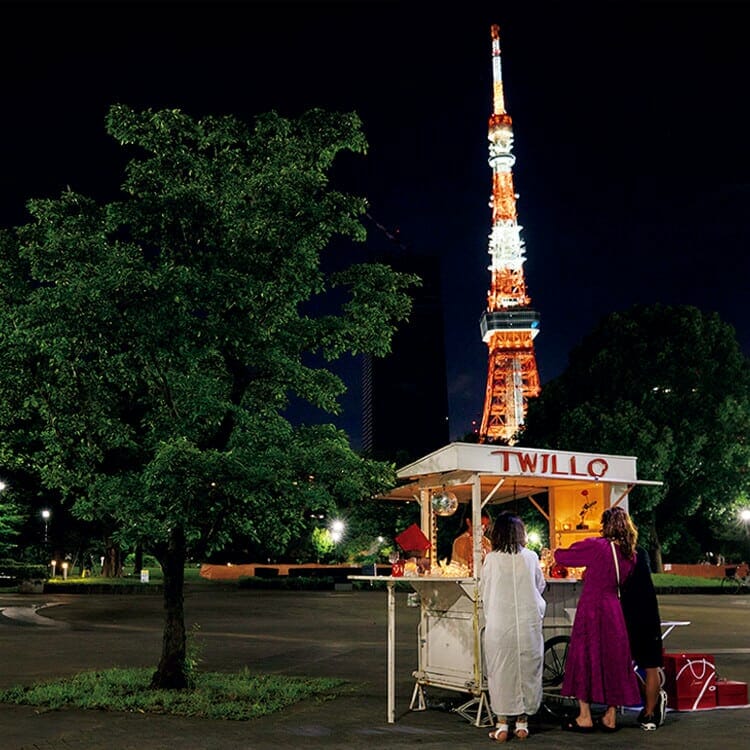 東京タワーと屋台バー〈TWILLO〉