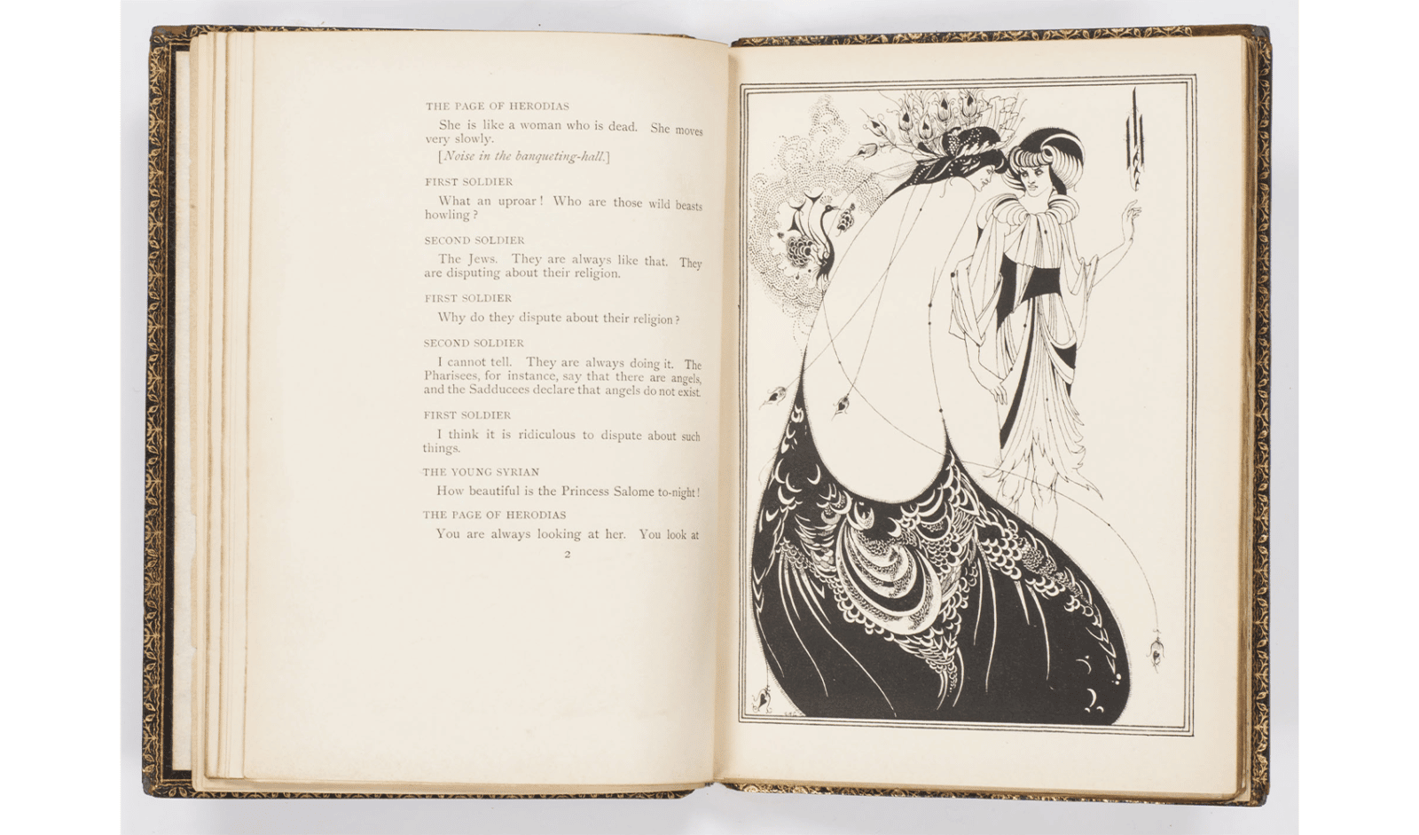 オスカー・ワイルド著、オーブリー・ビアズリー画『サロメ』（1894年刊、K.コレクション）。挿絵にはテキストにはない場面も描かれるように。戯曲の内容のデカダンスと、挿絵の鋭い美意識が書物の中で拮抗する、19世紀の挿絵本の歴史を書き換える作例。