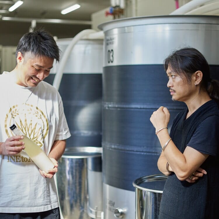 秋田〈ヤマモ味噌醤油醸造元〉〈稲とアガベ醸造所〉発酵新世代の２人が語る、未来の拓きかた