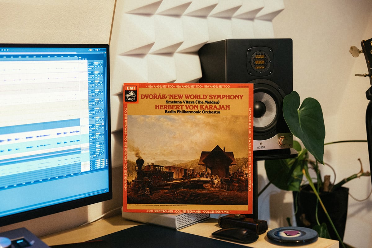 ドヴォルザーク「新世界より」のレコード盤。