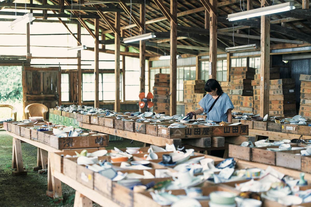 佐賀県〈幸楽窯〉の倉庫