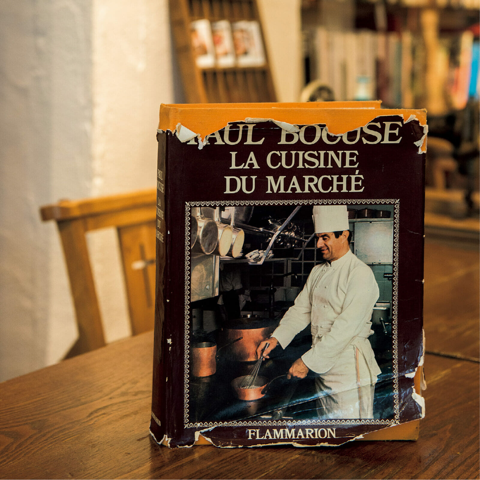現代フランス料理を築き上げた重鎮、ポール・ボキューズによるレシピ本。著／ポール・ボキューズ。Flammarion