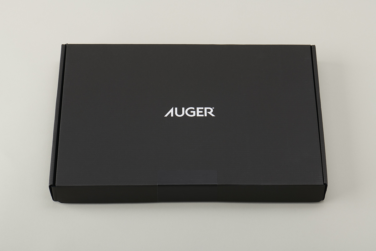 イベント来場者にプレゼントされる「AUGER BOX」