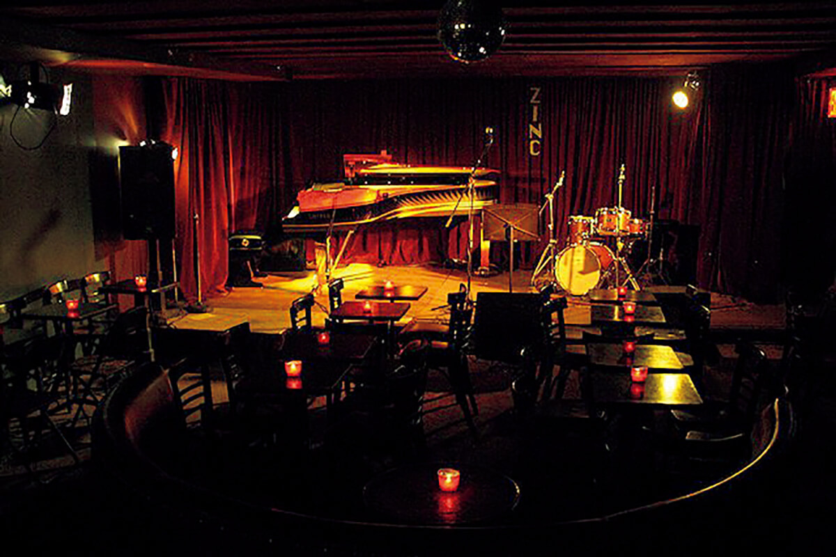 ニューヨーク〈Zinc Bar〉店内