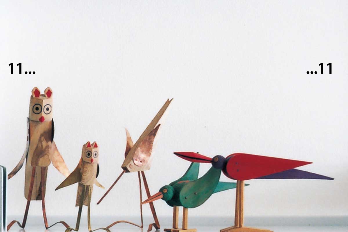 木製の鳥のオーナメント
